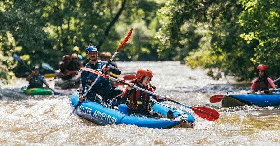 Vadu Crisului: Rafting or Kayaking trip on Crisul Repede - The first 20-minute safety briefing