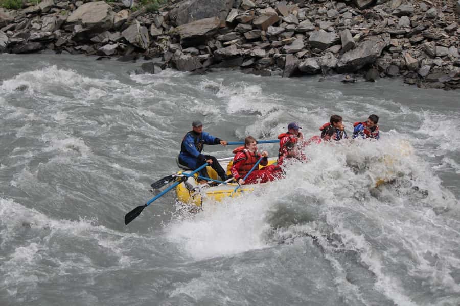 Valdez: Keystone Canyon Whitewater Rafting Trip - What to bring and how to prepare