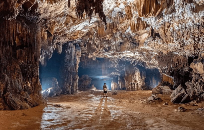 Vang Vieng:Zipline,Water Cave,Tham Chang,Kayak,Blue Lagoon 3 - Guides, Language, and Day-to-Day Organization