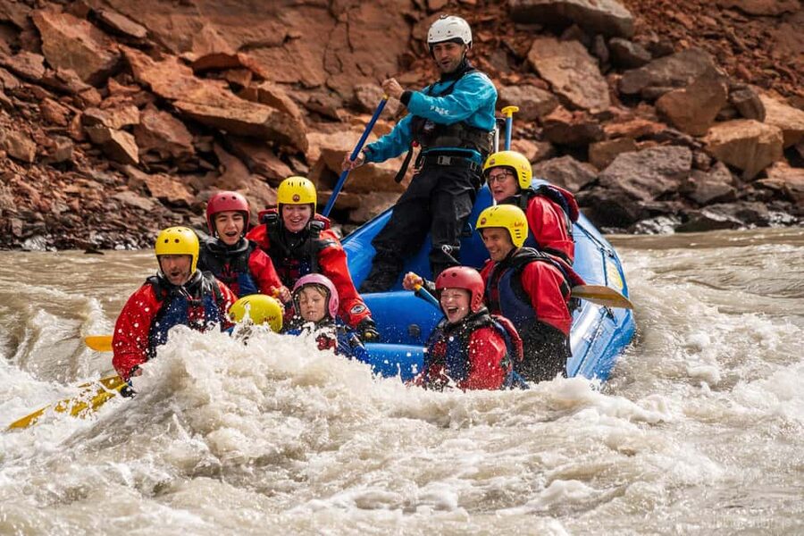 Varmahlíð: Top-Rated Family Adventure Rafting in Drysuits - What to wear and pack