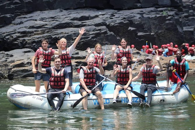 White Water Rafting in Zimbabwe - Facing the rapids with your guide