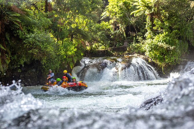 White Water Rafting - Kaituna Cascades, The Originals - The scenery between the rapids
