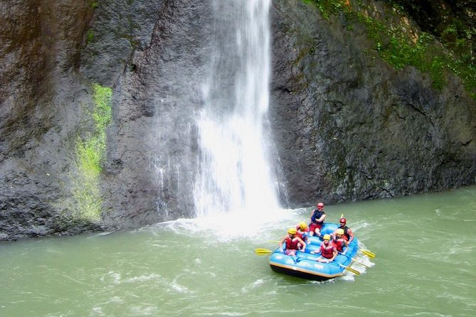 White Water Rafting Pacuare River with Lunch From Puerto Viejo - Getting ready for Class III and IV water