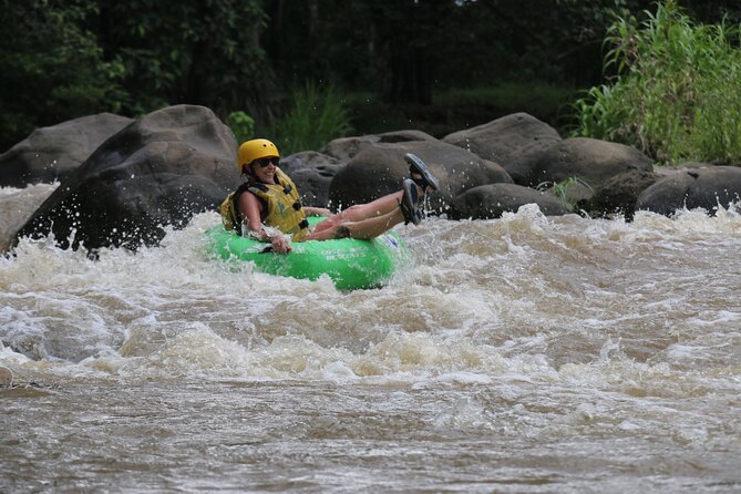 White Water Tubin in the river BALSA - Starting at Costa Rica Descents in La Fortuna