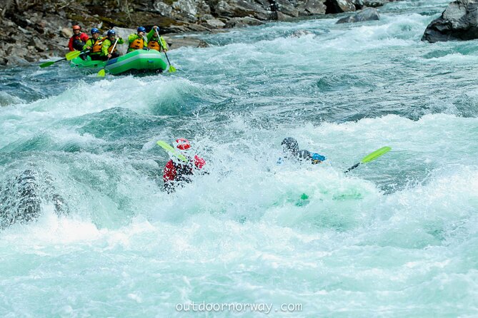 Whitewater Rafting Grade 3 to 4 - Families, first-timers, and experienced paddlers