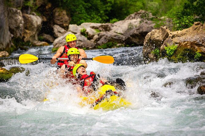 Whitewater Rafting on Cetina River from Split or Šestanovac - The first calm stretch on the Cetina