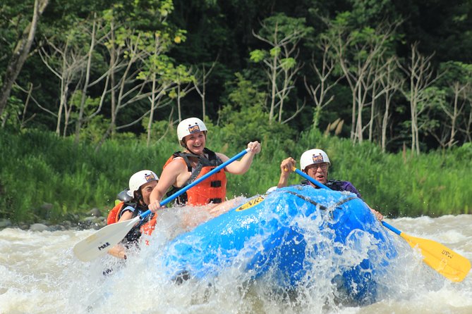 Whitewater Rafting Savegre River Class II & III + Waterfall Break - Why the Savegre River makes a fine rafting day