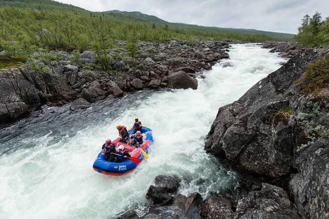 Wild Viking Rafting on Numedalslågen River - level 3 - Key things to know before you book