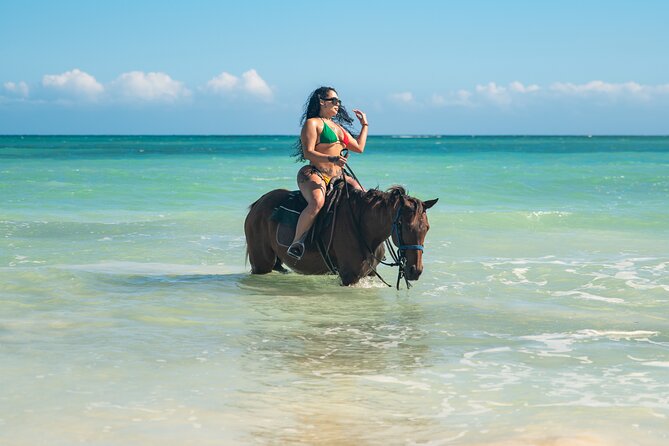 Zipline, Dunn’s River Falls, Bamboo Rafting & Horseback Ride Tour - Why private transportation matters